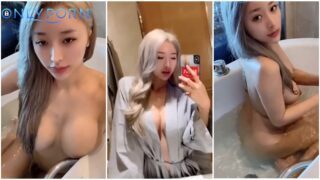 คลิปหลุด ONLYFANS Bunny.Zudeah น้องบันนี่ซูเด๊ะพริ้ตตี้ตัวท็อปปล่อยผลงานใหม่ โชว์หวิวเสียวๆก่อนอาบน้ำ หุ่นโครตดีนมอย่างสวยหัวนมตั้งมาเลย แก้ผ้าลงอ่างโชว์ว้อบๆแวมๆดื่มไวน์เพิ่มฟิลบิ้วอารมณ์ความเสียว