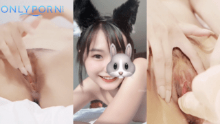 คลิปหลุด น้องมีอา miamia_xxx วัยรุ่นขาวเนียนน่าเย็ด โชว์เสียวเย็ดควยปลอม Onlyfans นั่งติ้วหีเขี่ยเม็ดแตด แล้วแหกหีเอาดิลโด้ยัดซอยเสียวๆ จ้วงไปครางเสียวไปจนน้ำหีเยิ้มเต็มร่องเด็ดมาก